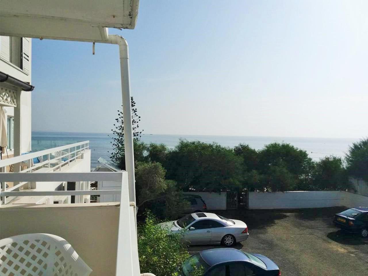 16 Sandy Beach Lárnaca Exterior foto